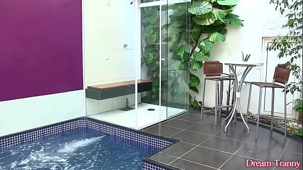 Black Tranny Adrielhy Bronze Shows Off Her Fine Assets